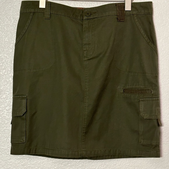DICKIES Skirt Olive Green Cargo 100% Cotton size 12 Streetwear Valentines Day - Picture 2 of 12